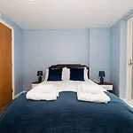 Peaceful Stylish Oasis 2 Minutes From Station Pass The Keys
