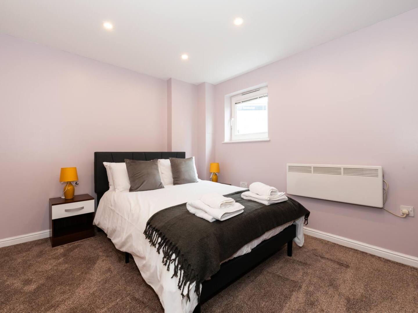 Peaceful Stylish Oasis 2 Minutes From Station Pass The Keys