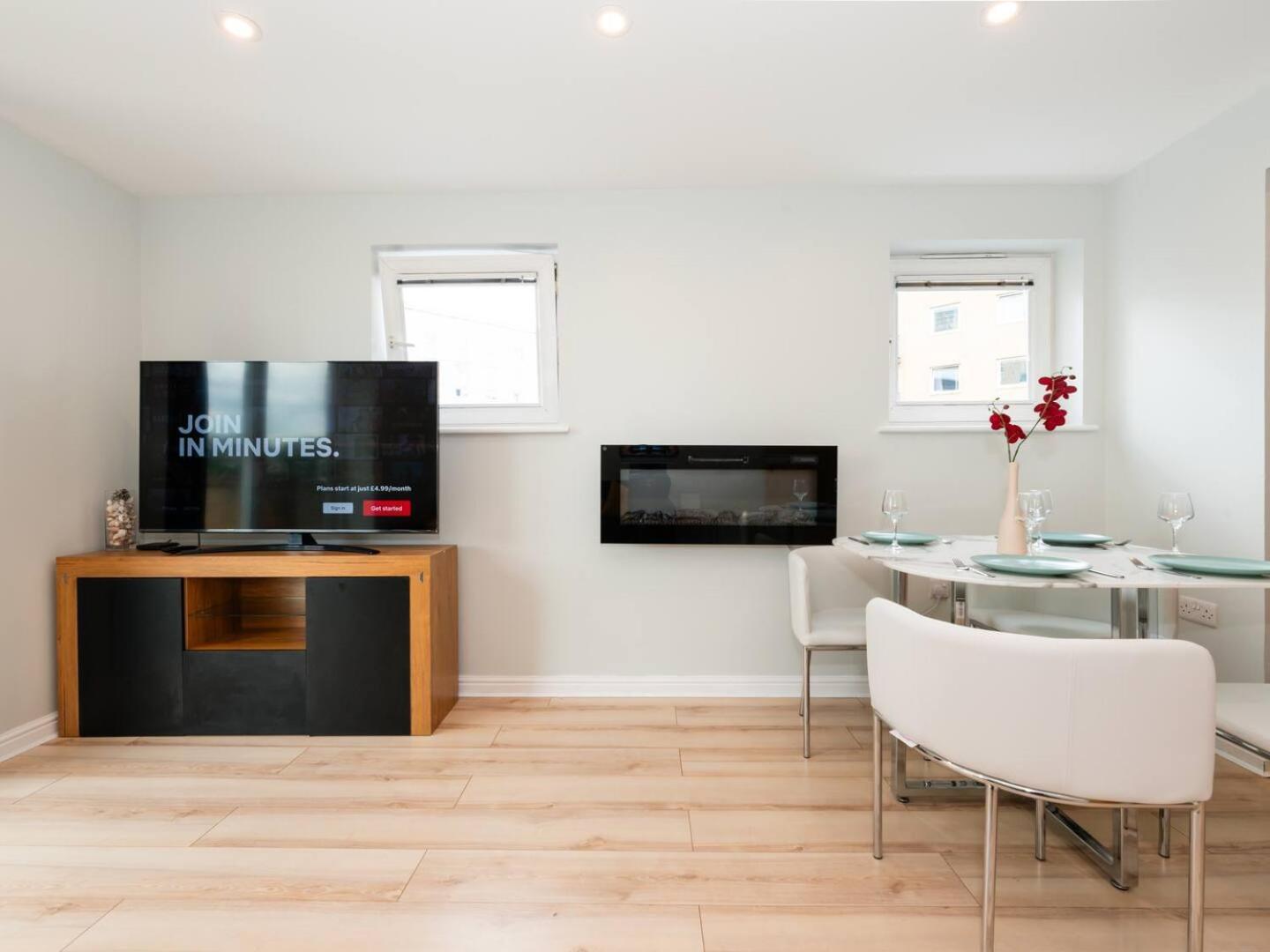Peaceful Stylish Oasis 2 Minutes From Station Pass The Keys *